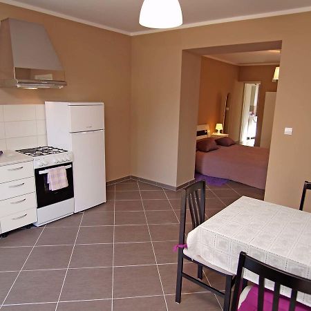 Federica A2+1 Apartment Veli Losinj Bagian luar foto