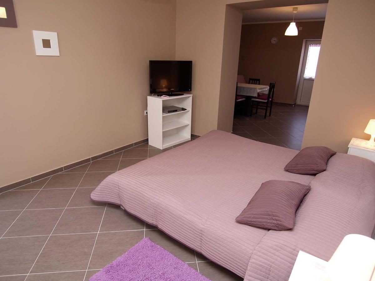 Federica A2+1 Apartment Veli Losinj Bagian luar foto